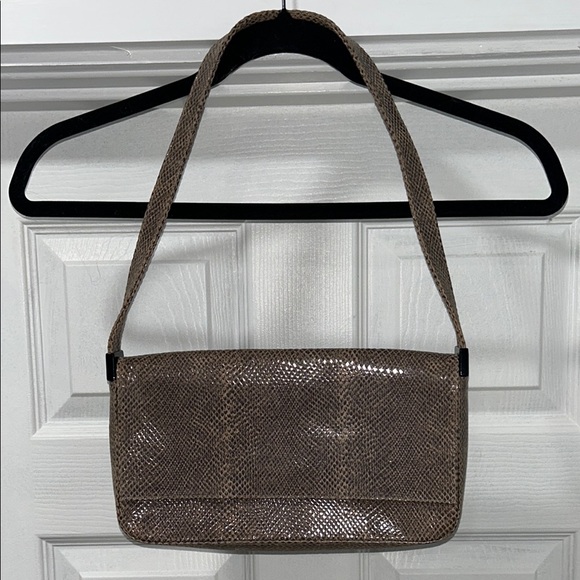 Stuart Weitzman Tan Shoulder Bag with Strap and Textured Finish - Picture 15 of 15
